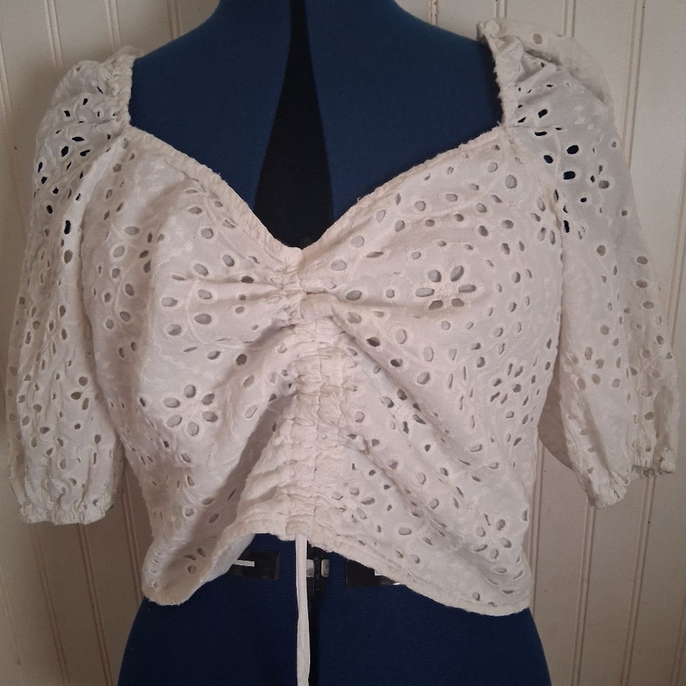 Chelsea & Violet White Eyelet Ruched Puff-Sleeve Crop Top